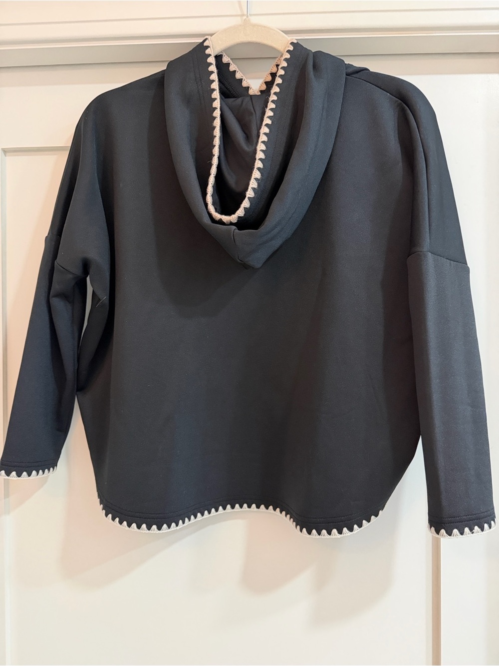 Tuckernuck Sport Eden Sweatshirt xs/s - Picture 2 of 3